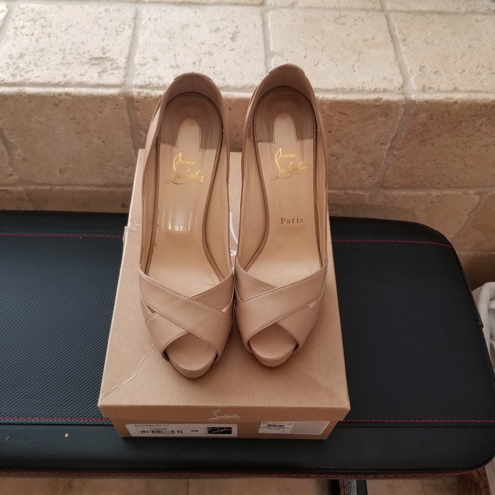 Louboutin academa 120 kid nude